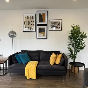 3bed Flat 3wc And Great Location Near Excel City Airport O2 And Canning Town Station Holiday home