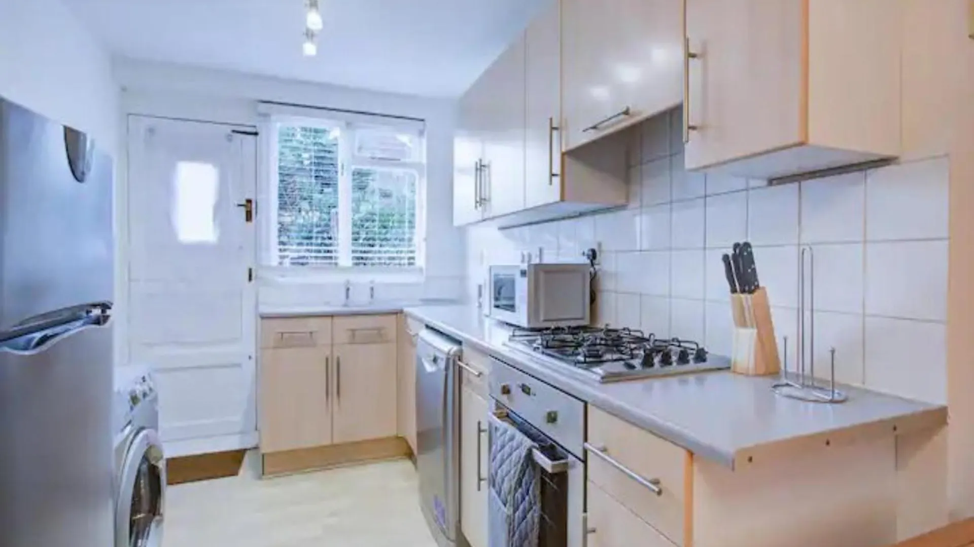 Pass The Keys Charming 2 Bedroom House Good Transport And Parking Londyn Dom wakacyjny